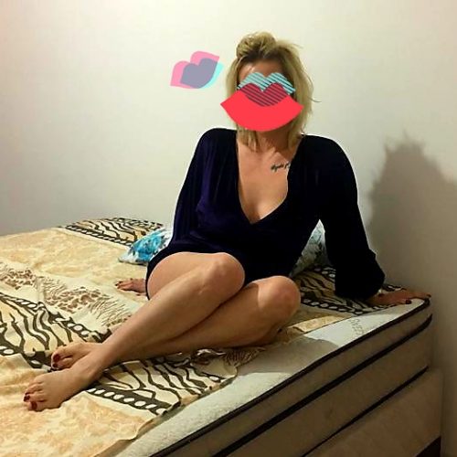 Atakum'daki Özel Bayan, Elit Beyle Romantik Bir Birliktelik Sunuyor
