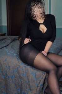 Büyüleyici Genç Escort Bayan: Saç Rengi, Ağırlık ve Boy Bilgileri