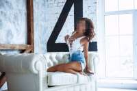 Genç Bayan Escort: Tutkulu ve Şehvet Dolu Bir Gece Vaadi