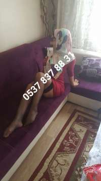 Genç Escort Bayanın Büyüleyici ve Göz Kamaştırıcı Hikayesi