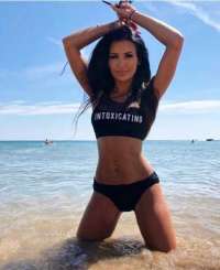 Muhteşem Gerçek Resimli Eskort Dilara Kendini Tanıtıyor!