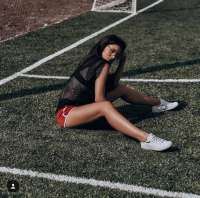 Olgun Escort Bölgesindeki Büyüleyici Güzelle Tanışın