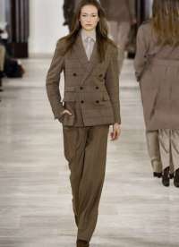 Olgun Escort'un Hükümet Evi'ndeki Çarpıcı Varlık: Begüm