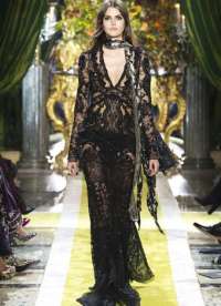 Olgun Escort'un Hükümet Evi'ndeki Çarpıcı Varlık: Begüm