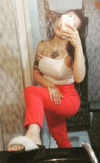 Tutkulu ve Güzel Genç Escort Bayan Özlem